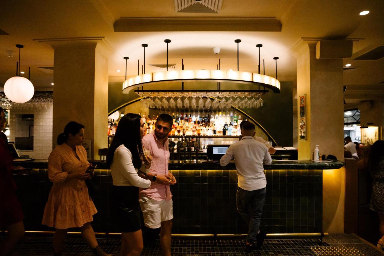 Coogee Bay Hotel Sydney Exterior photo